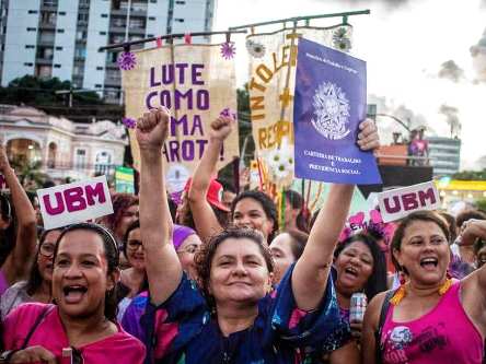 Cida Pedrosa: É mais que uma flor; é flor e luta!